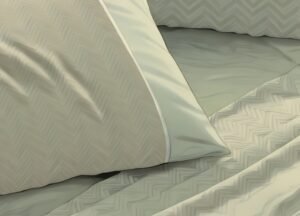 toca suavemente tus sábanas de algodón natural